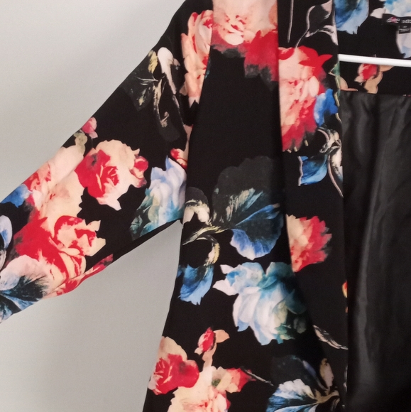 Open Front Blazer 3/4 sleeves, Floral - Picture 5 of 6